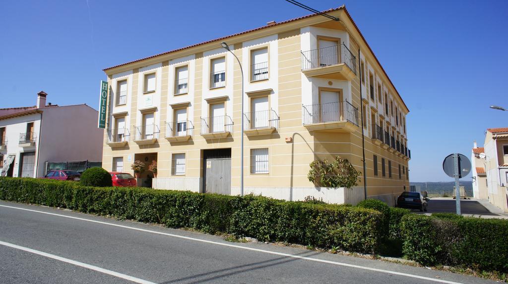 Hotel Apartamentos Kantara Al-Saif Alcántara Exterior photo